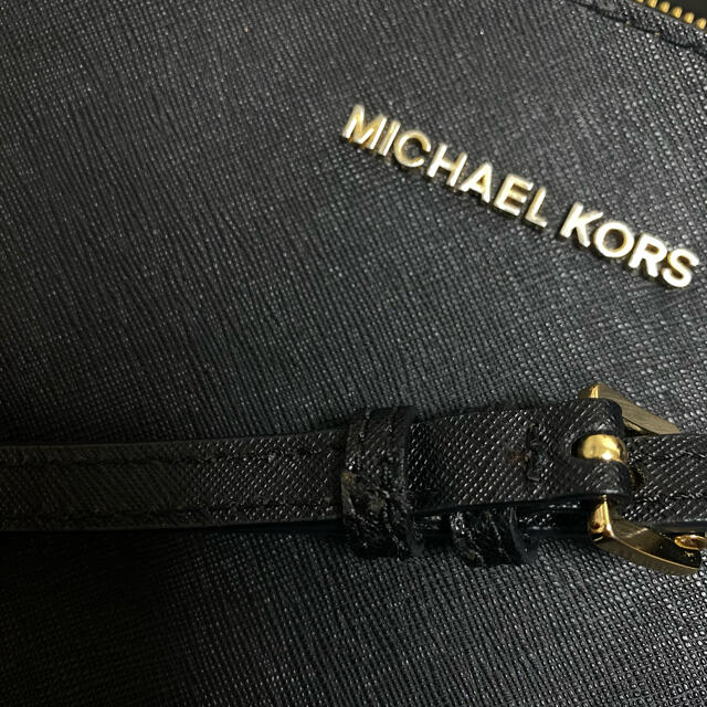 Michael Kors(マイケルコース)のMICHAEL KORS  ショルダーバッグ レディースのバッグ(ショルダーバッグ)の商品写真