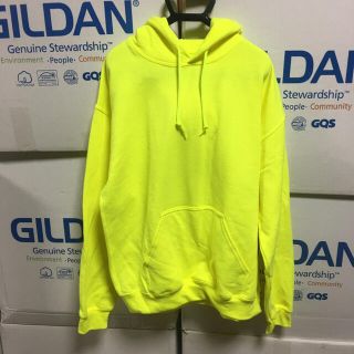 ギルタン(GILDAN)のGILDANギルダンのパーカー★ネオンイエローXL★日祝以外即日発送16時〆☆(パーカー)