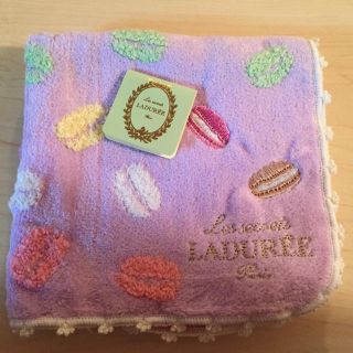 ラデュレ(LADUREE)のラデュレハンドタオル(ハンカチ)