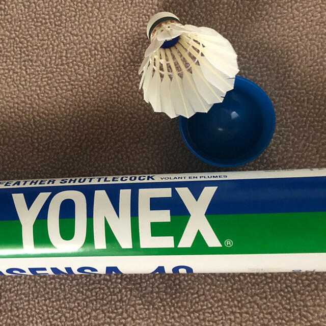 新品】YONEX エアロセンサ40 シャトル 温度表示番号② 1 ダース 新品】YONEX エアロセンサ40 シャトル 温度表示番号② 1 ダース