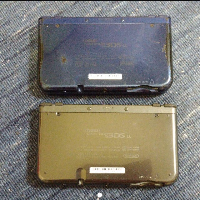 ニンテンドー3DS(ニンテンドー3DS)のNewニンテンドー3DSLL２台とソフトセット エンタメ/ホビーのゲームソフト/ゲーム機本体(携帯用ゲーム機本体)の商品写真