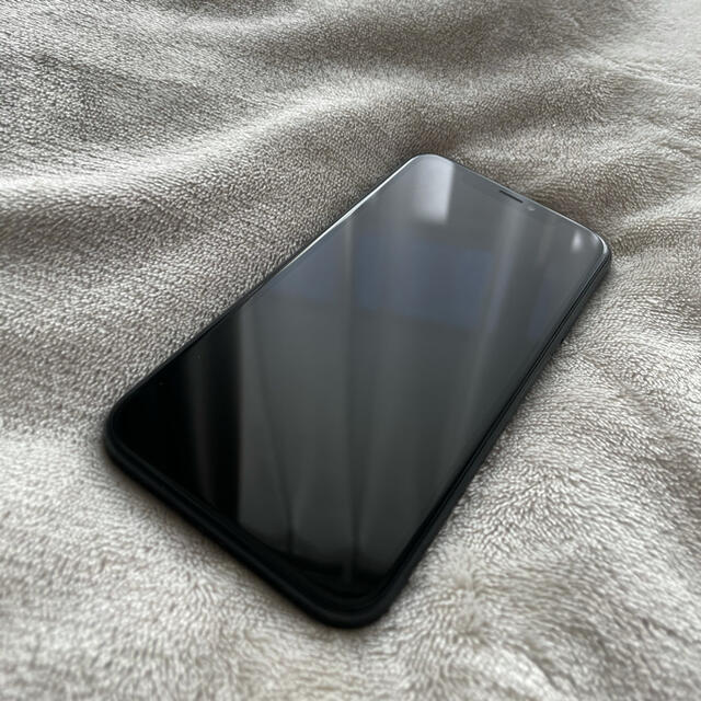 iPhone(アイフォーン)のiPhone XR Black 128 GB SIMフリー 傷無し 美品 スマホ/家電/カメラのスマートフォン/携帯電話(スマートフォン本体)の商品写真