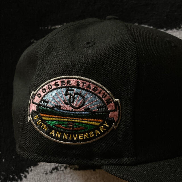 NEW ERA(ニューエラー)のnew era LA dodgers black 7 3/8 ツバ裏ピンク メンズの帽子(キャップ)の商品写真