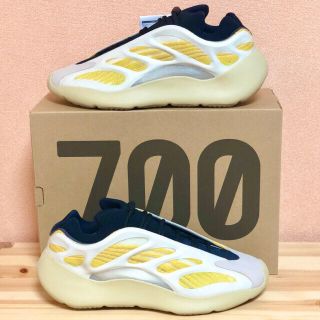 アディダス(adidas)の【新品】adidas YEEZY 700 V3 SAFFLOWER 29cm(スニーカー)