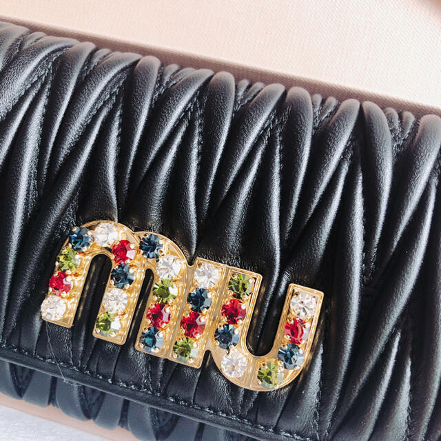 miumiu(ミュウミュウ)の正規品♡新品未使用品　miumiu マトラッセ長財布 レディースのファッション小物(財布)の商品写真