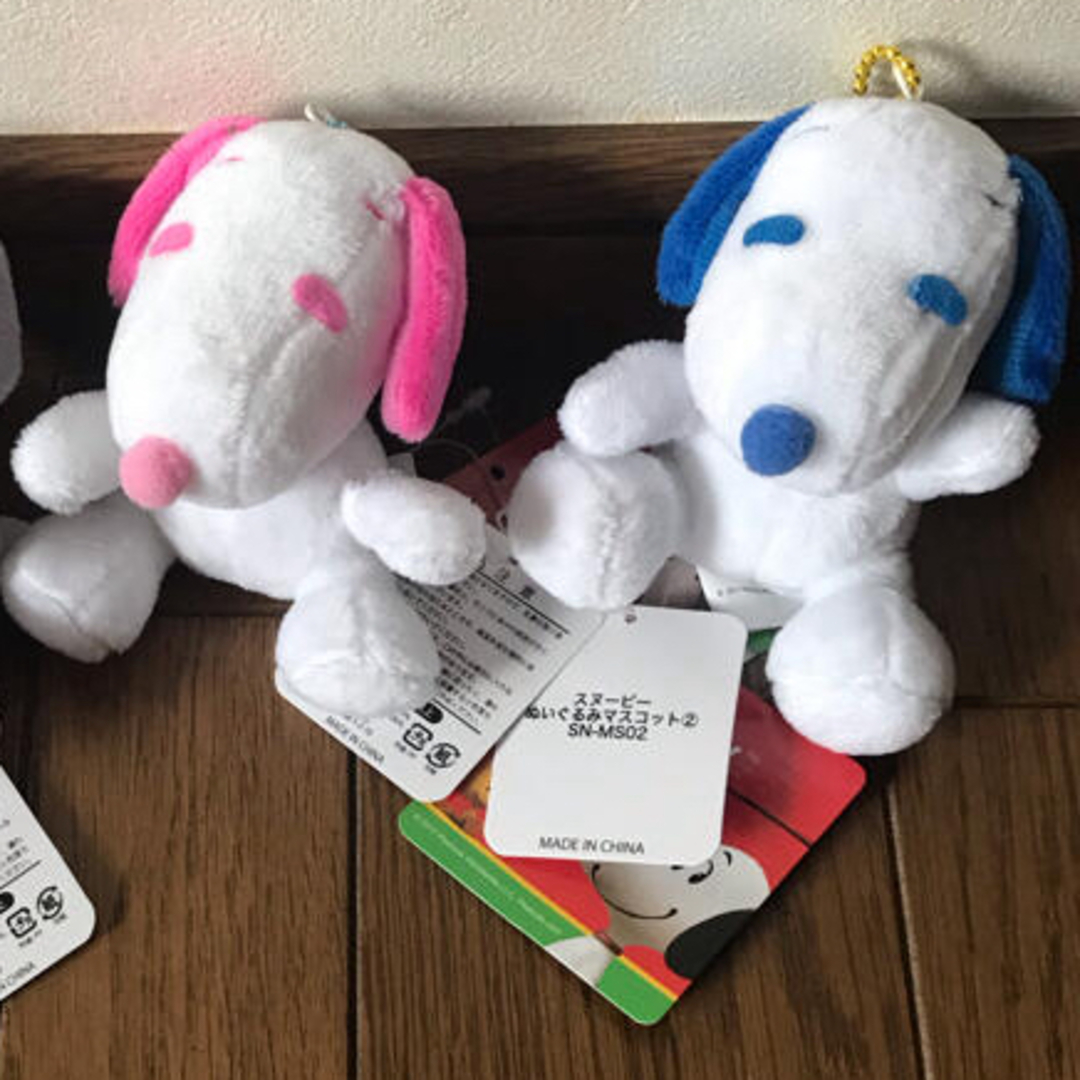 SNOOPY(スヌーピー)のスヌーピーマスコット2個 エンタメ/ホビーのおもちゃ/ぬいぐるみ(キャラクターグッズ)の商品写真