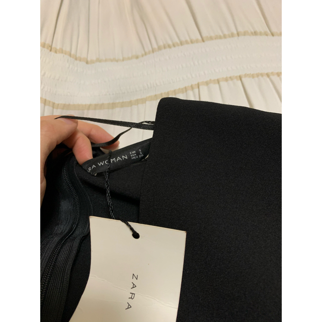 ZARA(ザラ)の値下げ可！ZARA パフスリーブ　スリット　ロングワンピース　ロングドレス レディースのワンピース(ロングワンピース/マキシワンピース)の商品写真