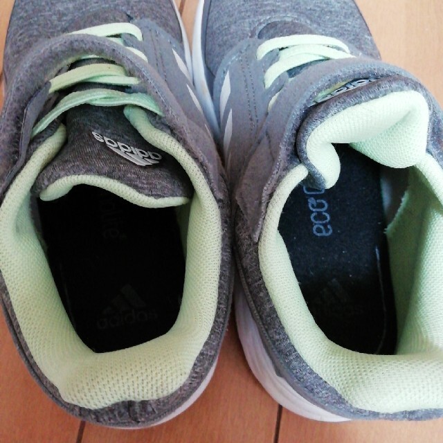 Adidas アディダス19センチスニーカーの通販 By とあ S Shop アディダスならラクマ Adidas アディダス19センチスニーカーの通販 By とあ S Shop アディダスならラクマ