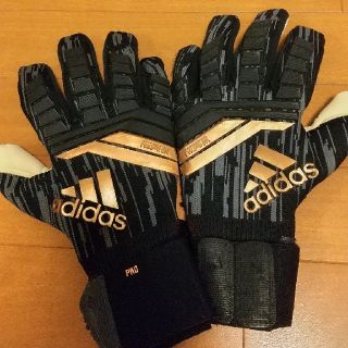 アディダス(adidas)のヒロト様専用　adidas キーパーグローブ　プレデター　8号(その他)