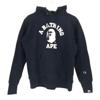 アベイシングエイプ(A BATHING APE)の【新品同様】エイプ チャンピオン コラボ プルオーバー カレッジロゴ 裏起毛 L(パーカー)