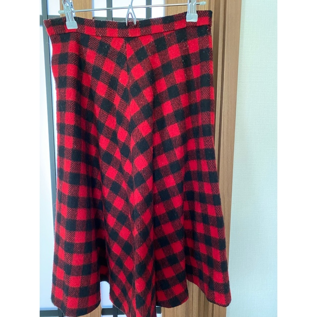 【BEN様専用】　赤チェックスカート レディースのスカート(ひざ丈スカート)の商品写真
