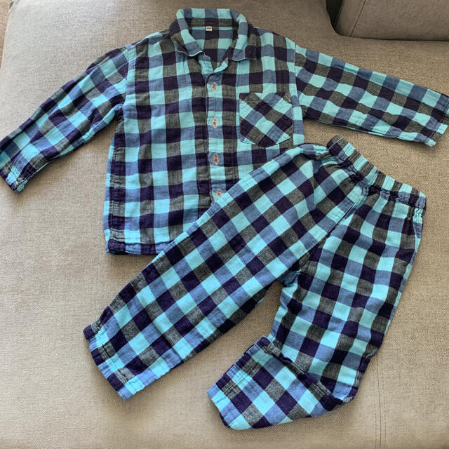 柔らかコットンパジャマ100 上下セット キッズ/ベビー/マタニティのキッズ服男の子用(90cm~)(パジャマ)の商品写真