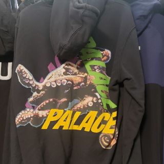 シュプリーム(Supreme)のpalace パレス Supreme(パーカー)