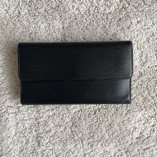 ルイヴィトン(LOUIS VUITTON)のルイヴィトン　エピ　長財布　黒(財布)