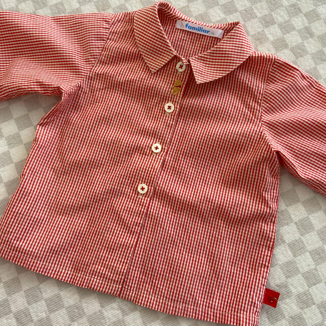 familiar(ファミリア)のファミリア　赤チェック長袖シャツ　70 キッズ/ベビー/マタニティのベビー服(~85cm)(シャツ/カットソー)の商品写真