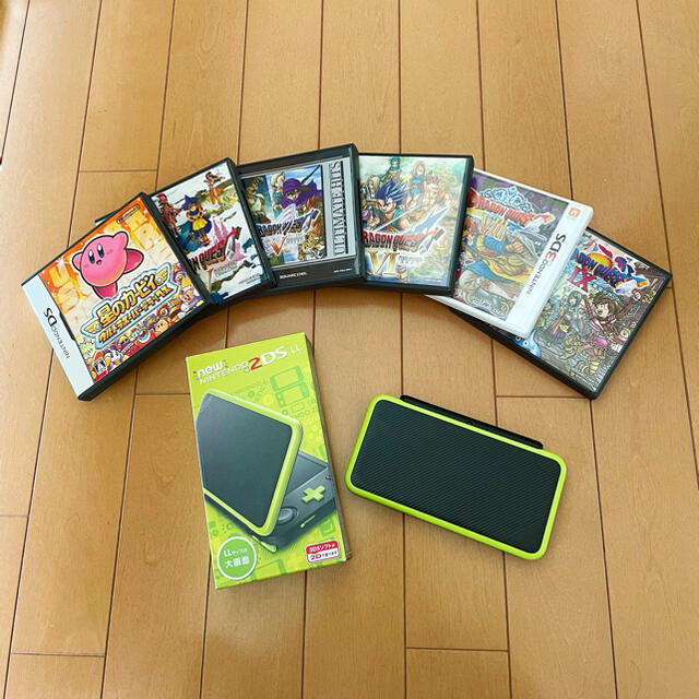 ニンテンドー3DS(ニンテンドー3DS)のNEW ニンテンドー 2DS LL+ドラクエ カービィ 本体ソフトセット エンタメ/ホビーのゲームソフト/ゲーム機本体(携帯用ゲーム機本体)の商品写真