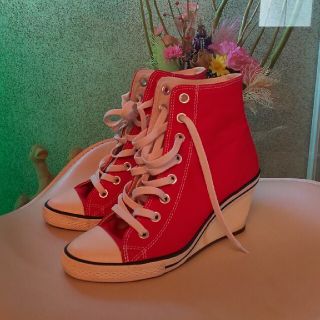 コンバース(CONVERSE)のヒールスニーカー。値下げ3900¥(スニーカー)