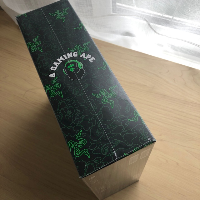 A BATHING APE(アベイシングエイプ)のRAZER BAPE NEON CAMO HEADSET ワイヤレスヘッドセット スマホ/家電/カメラのオーディオ機器(ヘッドフォン/イヤフォン)の商品写真