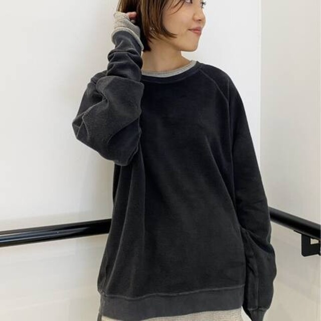 新品、未使用アパルトモンレミレリーフリバーシブルスウェット-
