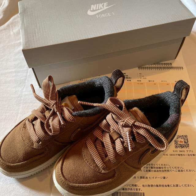 NIKE(ナイキ)のnike カーハート　キッズ　15 キッズ/ベビー/マタニティのキッズ靴/シューズ(15cm~)(スニーカー)の商品写真