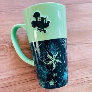 ディズニー(Disney)のアウラニディズニー限定　マグカップ☕️(グラス/カップ)