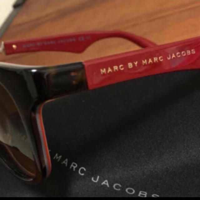 MARC BY MARC JACOBS(マークバイマークジェイコブス)のMARC BY レディースのファッション小物(サングラス/メガネ)の商品写真