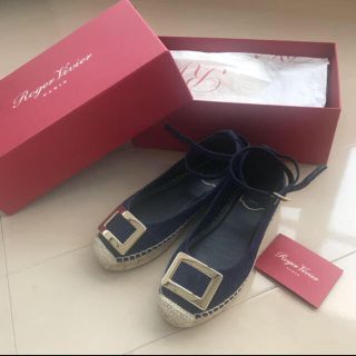 ロジェヴィヴィエ(ROGER VIVIER)の専用ページ(バレエシューズ)