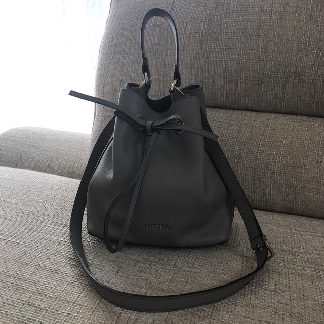 フルラ FURLA ショルダーバック♡ 【超特価sale開催】 vivacf.net