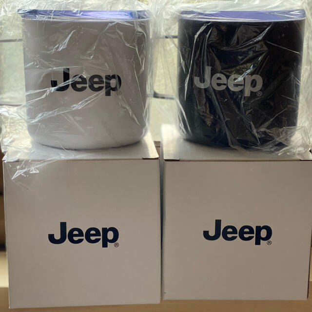 Jeep(ジープ)の白　JEEP MUGCAP ジープ　マグカップ 自動車/バイクの自動車(車内アクセサリ)の商品写真