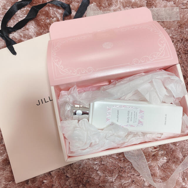 JILLSTUART(ジルスチュアート)のジルスチュアート　プレゼントボックス&紙袋 レディースのバッグ(ショップ袋)の商品写真