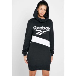 リーボック(Reebok)の【完売品】Reebok クラシックス 　ロングパーカー　ブラック　L(ロングワンピース/マキシワンピース)