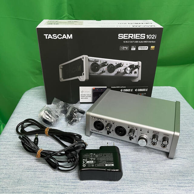 TASCAM タスカム/SERIES 102i USBオーディオ/MIDI