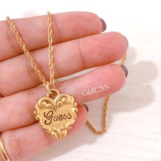 ゲス(GUESS)の【GUESS】マットゴールド ハートネックレス　ゲス　美品(ネックレス)