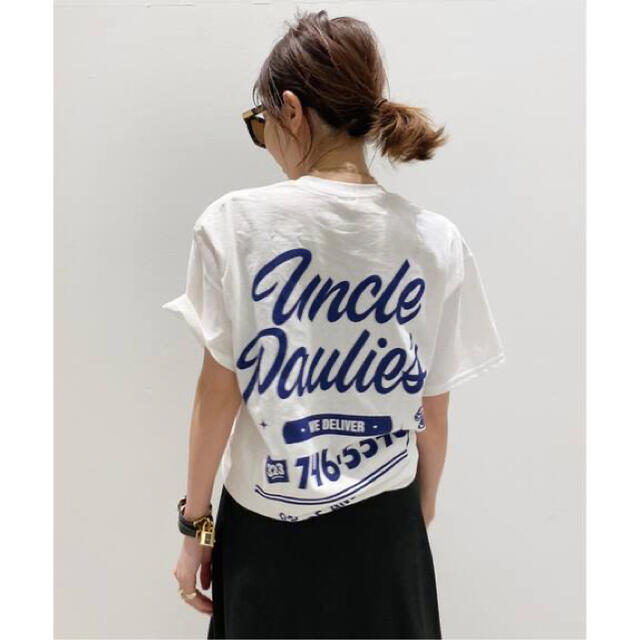 L'Appartement DEUXIEME CLASSE(アパルトモンドゥーズィエムクラス)の新品 アパルトモン UNCLE PAULIE’S POCKET T-SH レディースのトップス(Tシャツ(半袖/袖なし))の商品写真