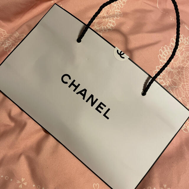 CHANEL(シャネル)のCHANEL フェイスパウダー　特別限定品 コスメ/美容のベースメイク/化粧品(フェイスパウダー)の商品写真