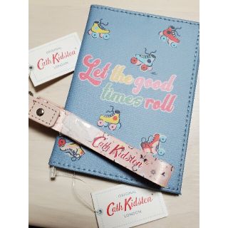 キャスキッドソン(Cath Kidston)の新品タグ付き☆Cath Kidstonパスポートケース&ランヤード(旅行用品)