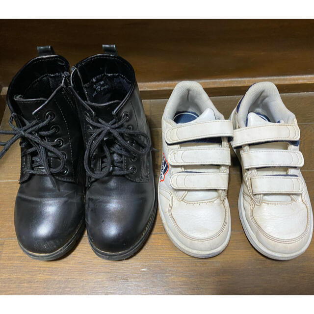 adidas(アディダス)のスニーカー👟 キッズ/ベビー/マタニティのキッズ靴/シューズ(15cm~)(スニーカー)の商品写真