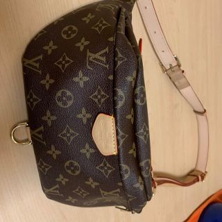 ルイヴィトン(LOUIS VUITTON)のルイ・ヴィトン　,ショルダーバッグ(ショルダーバッグ)