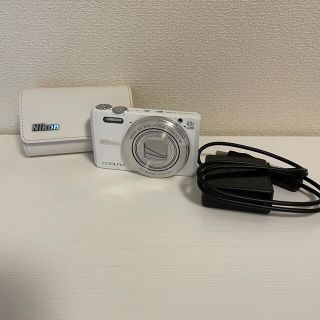 ニコン(Nikon)のニコン　S7000  ホワイト(コンパクトデジタルカメラ)