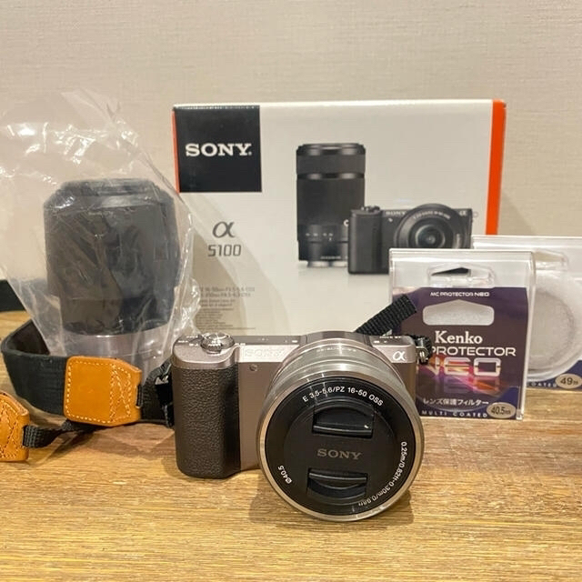 SONY α5100 ダブルズームキット　おまけ付き