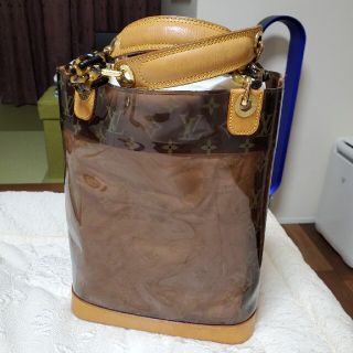 ルイヴィトン(LOUIS VUITTON)のルイ ヴィトン バッグ モノグラム ビニール カバ アンブル MM トート(トートバッグ)