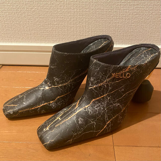 YELLO SHAMANITE SABOT HEELS Sサイズ　星あや