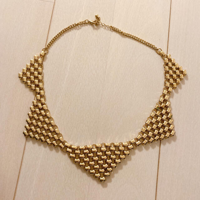 FOREVER 21(フォーエバートゥエンティーワン)の三角△ゴールドネックレス レディースのアクセサリー(ネックレス)の商品写真