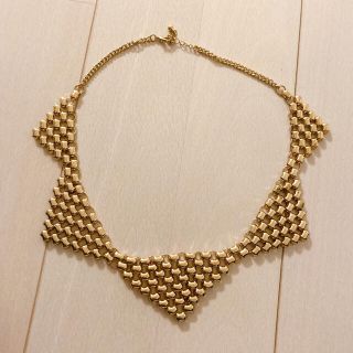 フォーエバートゥエンティーワン(FOREVER 21)の三角△ゴールドネックレス(ネックレス)