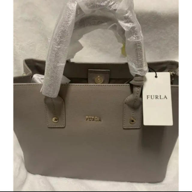 Furla(フルラ)のharu様専用　FURLAフルラ 2WAY ハンドバッグ　超美品　新品未使用 レディースのバッグ(ハンドバッグ)の商品写真