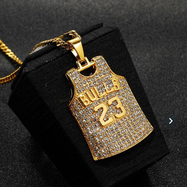 【即日発送】BULLS ネックレス　ブリンブリン　Jordan ヒップホップ メンズのアクセサリー(ネックレス)の商品写真