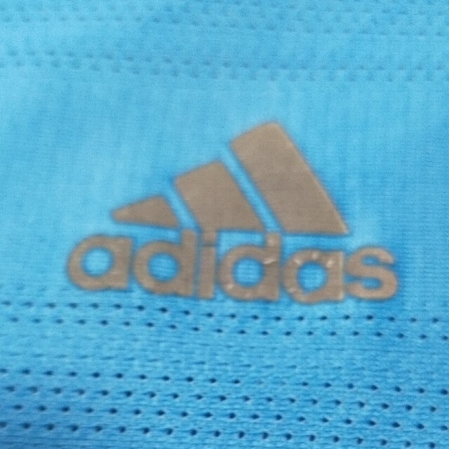 adidas(アディダス)の★アディダス Tシャツ プラシャツ ブルー&スカイブルー スポーツ/アウトドアのサッカー/フットサル(ウェア)の商品写真