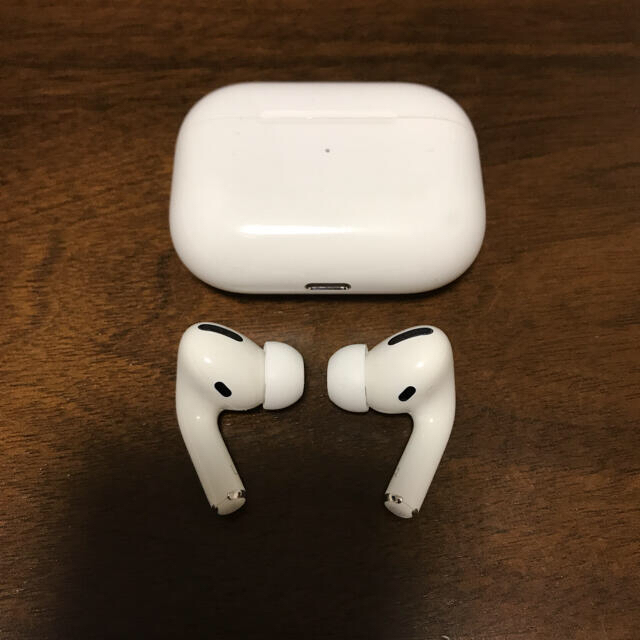 Apple(アップル)のApple AirPods Pro Bluetooth スマホ/家電/カメラのオーディオ機器(ヘッドフォン/イヤフォン)の商品写真