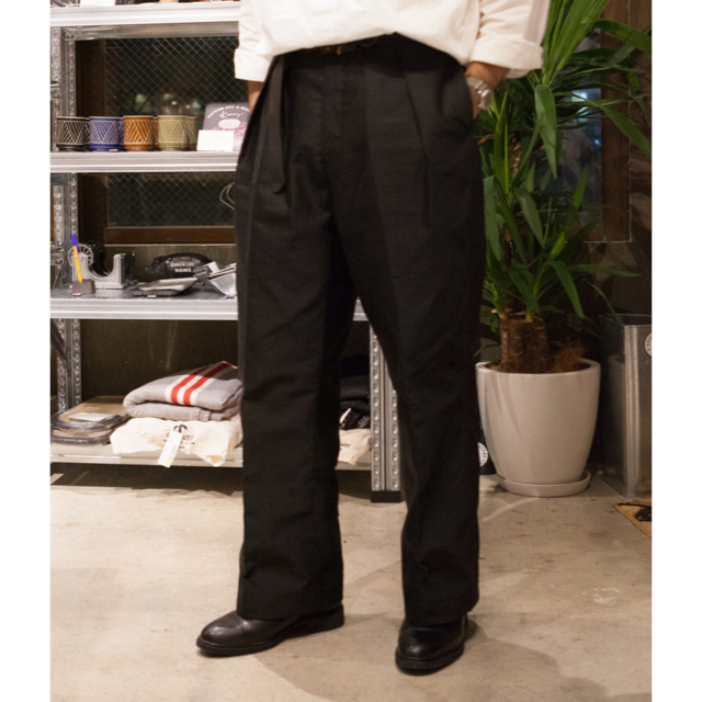 完成品 NEAT ニート WIDE PANTS(GIZA Moleskin) black - スラックス