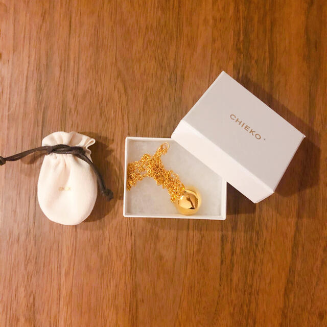 CHIEKO+  wonky ball necklace  チエコプラス レディースのアクセサリー(ネックレス)の商品写真